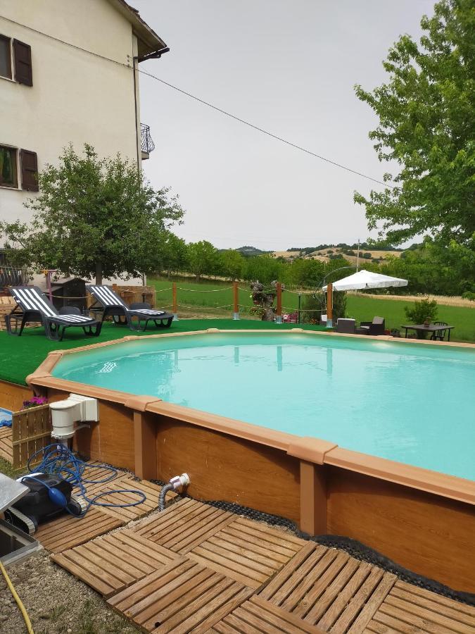 Ferienwohnung Mansarda Viti - Sguardo Su Frontone - Exterior foto