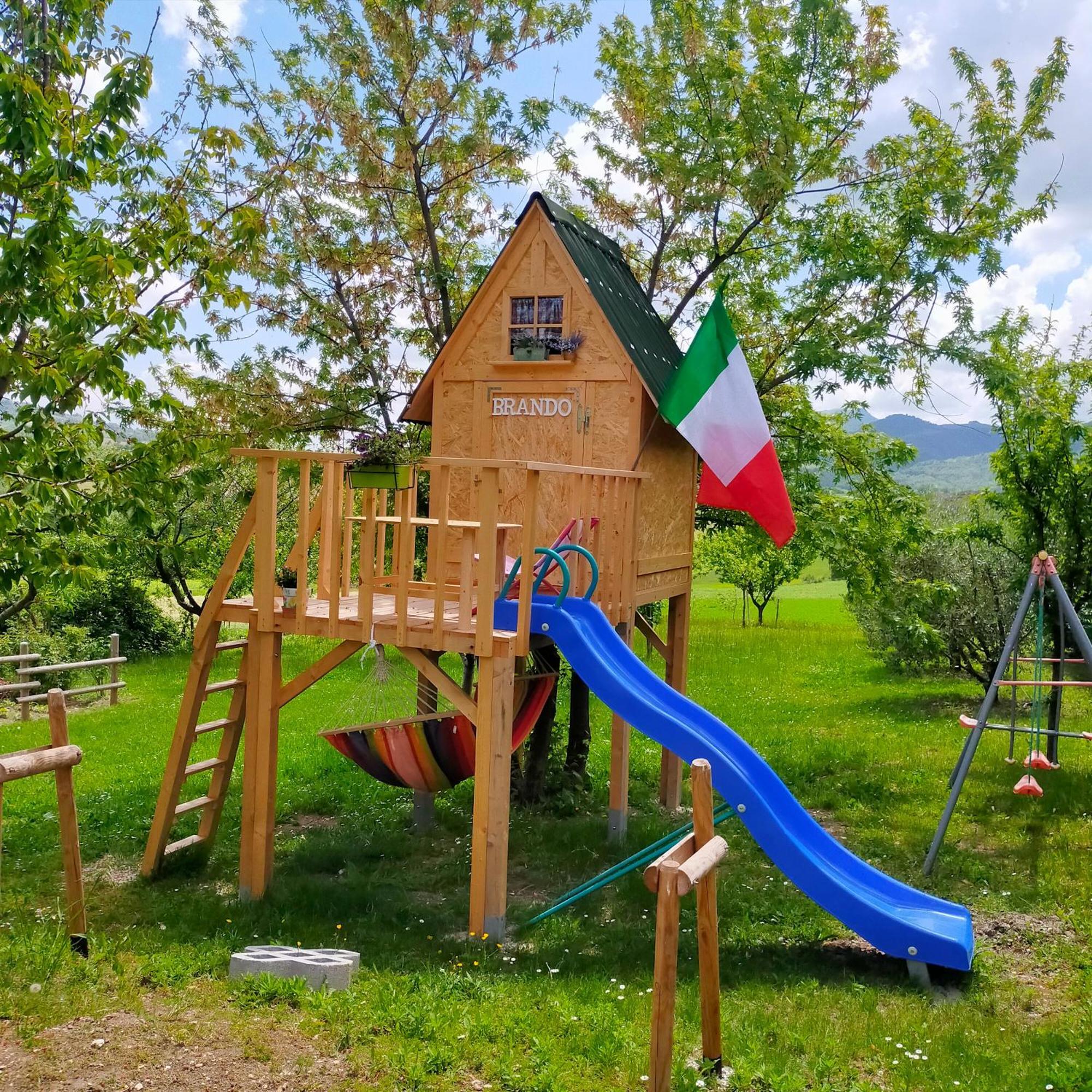 Ferienwohnung Mansarda Viti - Sguardo Su Frontone - Exterior foto